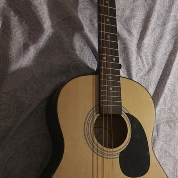 Guitar - Picture 2 of 2